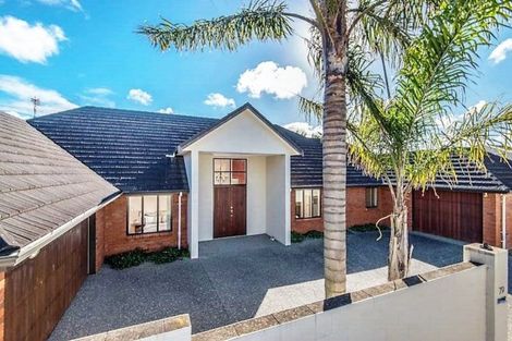 Photo of property in 79 Manor Park, Sunnyhills, Auckland, 2010