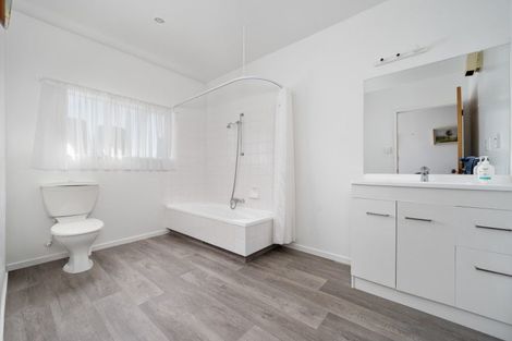 Photo of property in 2 Iles Lane, Cashmere, Christchurch, 8022