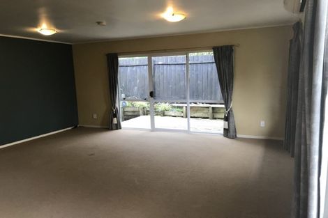Photo of property in 2/33 Pisces Road, Glen Eden, Auckland, 0602