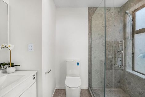 Photo of property in 9/10 Pascoe Avenue, Paremata, Porirua, 5026