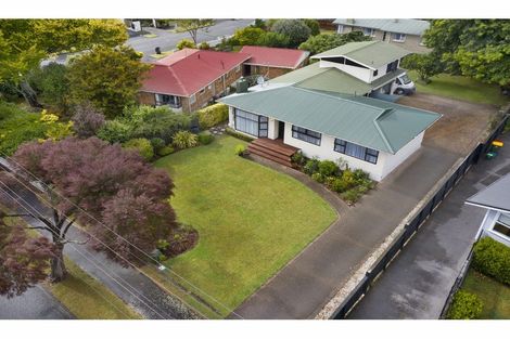 Photo of property in 30 Pulham Crescent, Queenwood, Hamilton, 3210