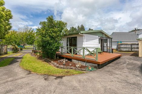 Photo of property in 106 Waverley Place, Whangamata, 3620