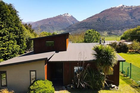 Photo of property in 5 Kiwi Street, Makarora, Wanaka, 9382