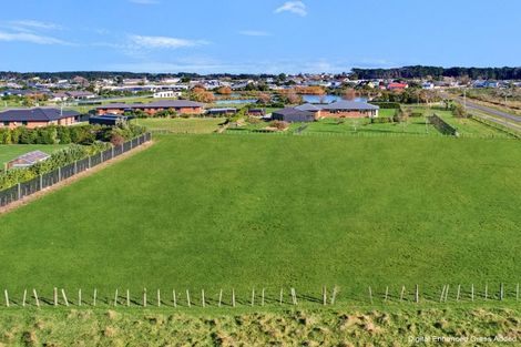Photo of property in 3 Carex Grove, Foxton Beach, Foxton, 4815