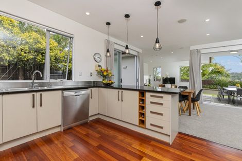 Photo of property in 23 George Deane Place, Greenhithe, Auckland, 0632