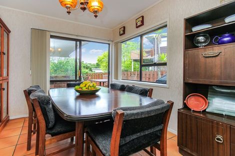Photo of property in 21 St Catherine Crescent, West Harbour, Auckland, 0618