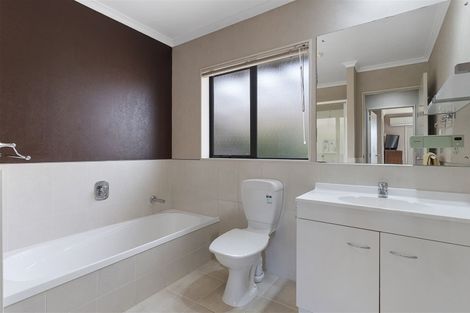 Photo of property in 141f Alfriston Road, Manurewa, Auckland, 2105