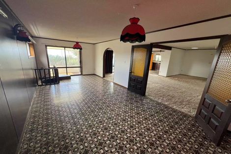 Photo of property in 56 Balmain Road, Chatswood, Auckland, 0626