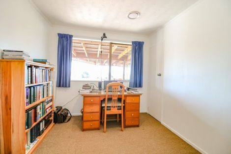 Photo of property in 28 Heatherlea Heights, Feilding, 4702