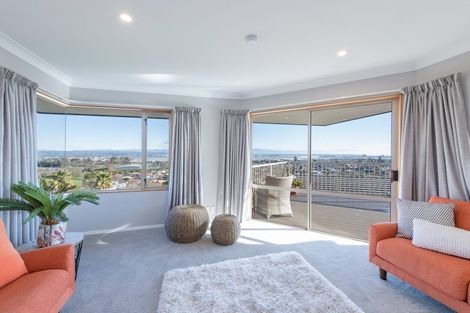 Photo of property in 18 Clairmont Heights, Stoke, Nelson, 7011