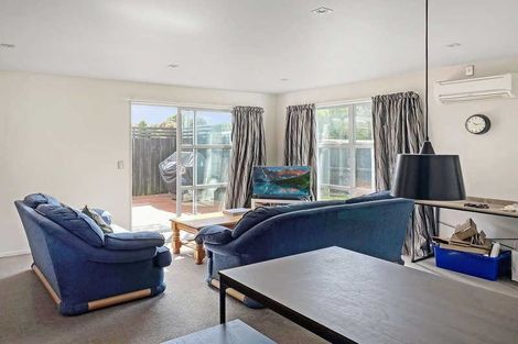 Photo of property in 65 Longfellow Street, Sydenham, Christchurch, 8023