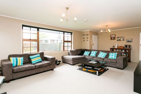 Photo of property in 47 Meadowbrook Drive, Cloverlea, Palmerston North, 4412