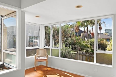 Photo of property in 6/34 Pupuke Road, Takapuna, Auckland, 0622