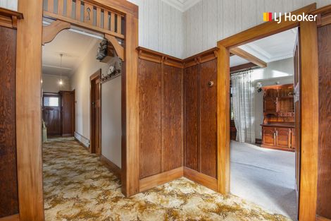 Photo of property in 105 Macandrew Road, South Dunedin, Dunedin, 9012