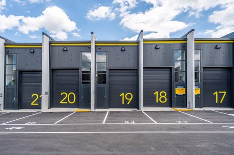 Photo of property in 11 Northside Drive, Waikiwi, Invercargill, 9810