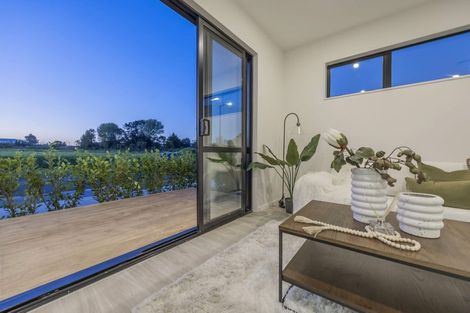 Photo of property in 30 Babina Avenue, Kumeu, 0810