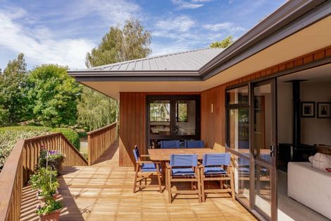 Photo of property in 8 Larch Place, Wanaka, 9305