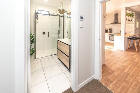 Photo of property in 13 Karaka Street, Castlecliff, Whanganui, 4501