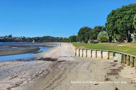 Photo of property in 37 Merehai Place, Snells Beach, 0920