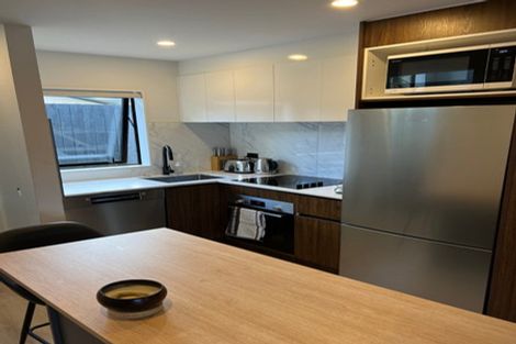 Photo of property in 5/72 Tiraumea Drive, Pakuranga, Auckland, 2010