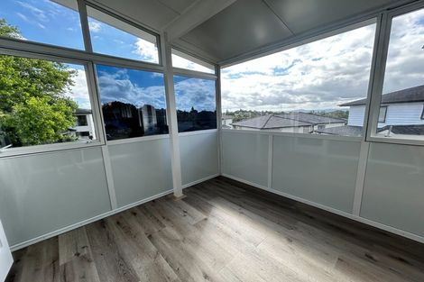 Photo of property in 203 Don Buck Road, Massey, Auckland, 0614