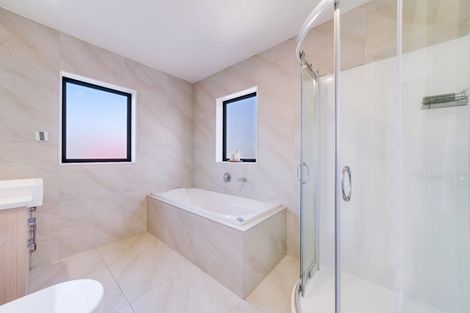 Photo of property in 1 Papahou Lane, Papatoetoe, Auckland, 2025