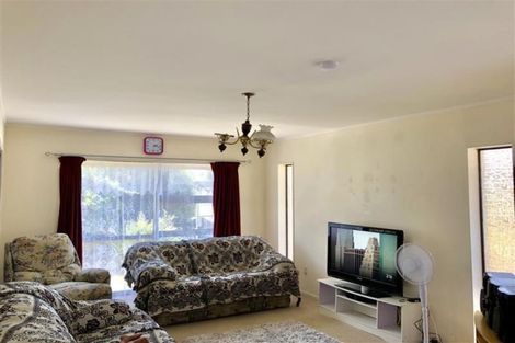 Photo of property in 2b Roys Road, Weymouth, Auckland, 2103