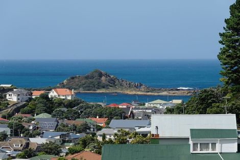 Photo of property in 94 Eden Street, Island Bay, Wellington, 6023