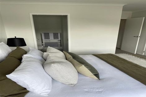 Photo of property in 62 Papatupu Way, Kumeu, 0810