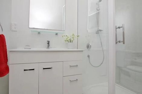 Photo of property in 143 Rongotai Road, Kilbirnie, Wellington, 6022