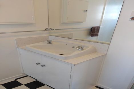 Photo of property in 25 Fulford Street, New Plymouth, 4310