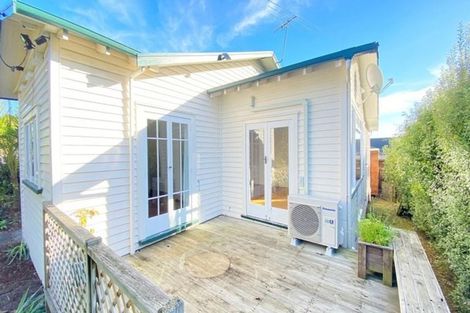 Photo of property in 122 Rathgar Road, Henderson, Auckland, 0610