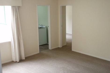 Photo of property in 18 Burma Road, Khandallah, Wellington, 6035