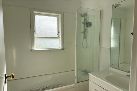 Photo of property in 63 Glamorgan Drive, Torbay, Auckland, 0630