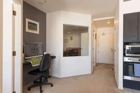 Photo of property in St Peters Apartments, 10c/192 Willis Street, Te Aro, Wellington, 6011