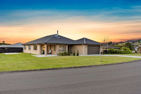 Photo of property in 4 Bryan Gallagher Place, Welcome Bay, Tauranga, 3175