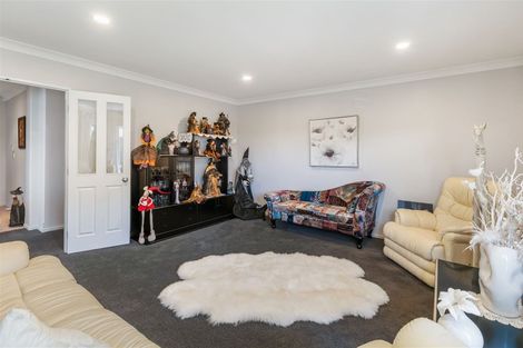 Photo of property in 5 Amoka Crescent, Parklands, Christchurch, 8083