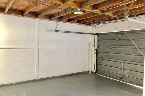 Photo of property in 36 Kurnell Drive, Botany Downs, Auckland, 2010