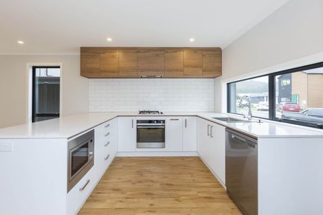 Photo of property in 3 Cynisca Crescent, Wallaceville, Upper Hutt, 5018