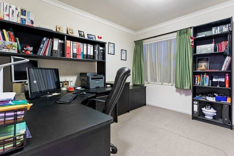 Photo of property in 6 Amarillo Place, Ohauiti, Tauranga, 3112