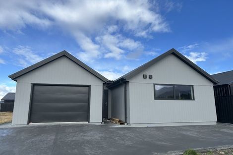 Photo of property in 32 Longview Drive, Lake Hawea, 9382
