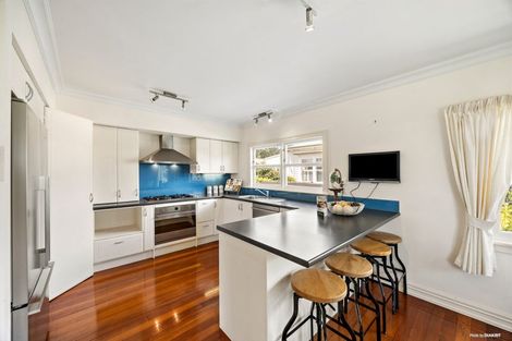 Photo of property in 88 Victoria Road, Devonport, Auckland, 0624