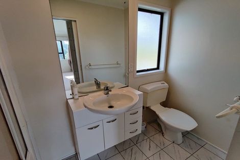 Photo of property in 2/87 Clovelly Road, Bucklands Beach, Auckland, 2012