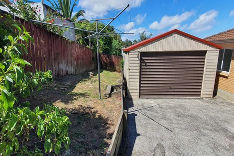 Photo of property in 11 Kearney Place, Massey, Auckland, 0614