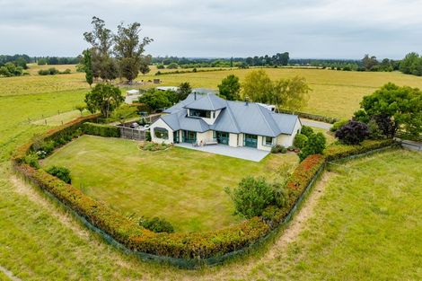 Photo of property in 132 Round Hill Road, Loburn, 7472