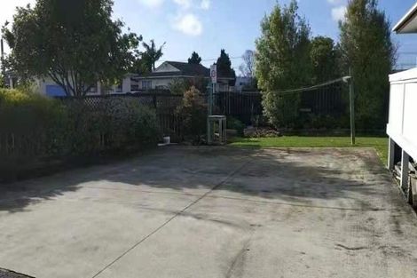 Photo of property in 2 Silverstone Place, Henderson, Auckland, 0612