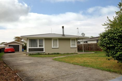 Photo of property in 16 Rhodes Drive, Kelvin Grove, Palmerston North, 4414