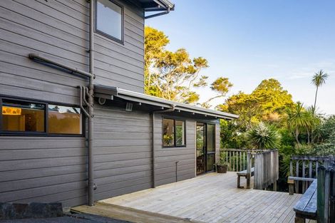 Photo of property in 2/104 Ocean View Road, Northcote, Auckland, 0627