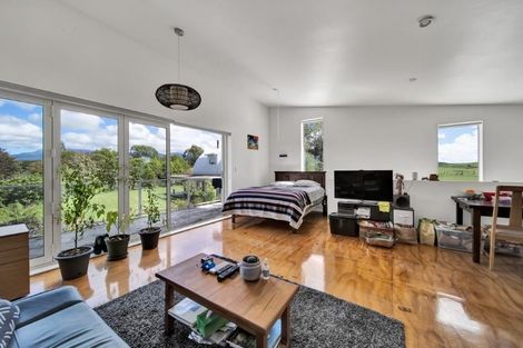 Photo of property in 812 Carrington Road, Hurworth, New Plymouth, 4371