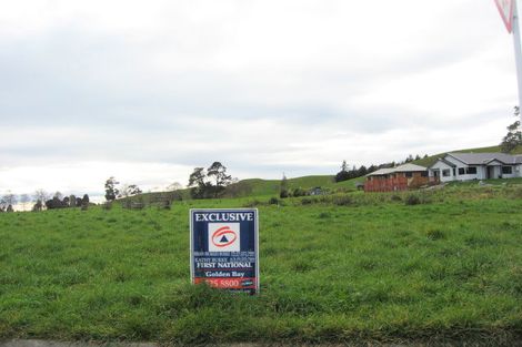 Photo of property in 2 Toiora Place, Takaka, 7110